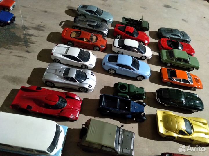 Модели машинки 1/43