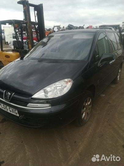 Разбор на запчасти Peugeot 807