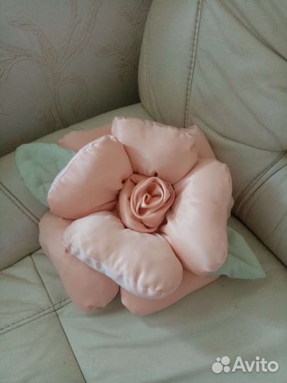 Подушечка декоративная цветочек