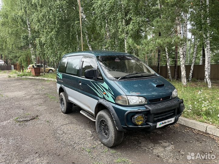 Mitsubishi Delica 2.8 AT, 1996, 250 000 км