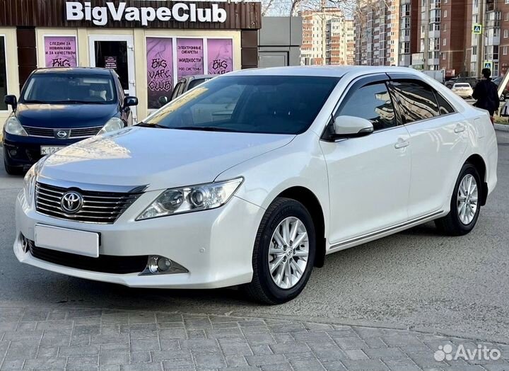 Toyota Camry 2.0 AT, 2013, 82 000 км