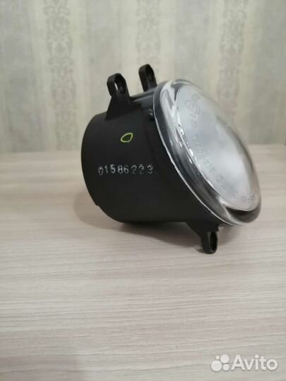 Противотуманная фара передняя левая на а/м Toyota