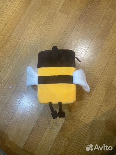 Плюшевая игрушка-пчела