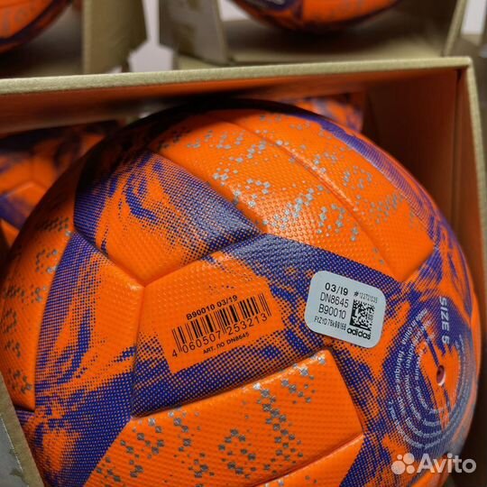 Проф футбольный мяч Adidas Conext19 Winter OMB