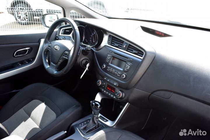 Kia Ceed 1.6 AT, 2018, 159 298 км