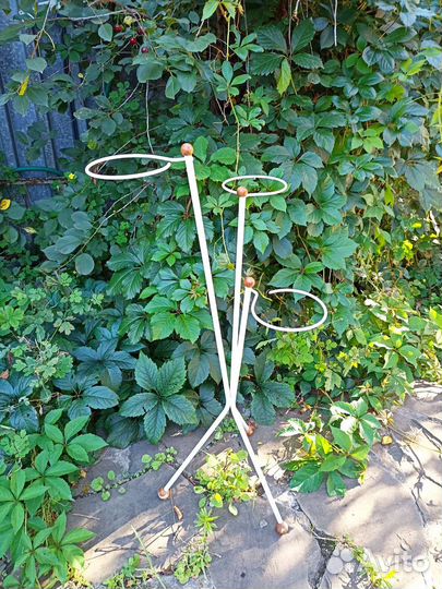 Подставка для цветов напольная металлическая