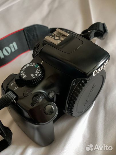 Фотоаппарат Canon EOS 1100D