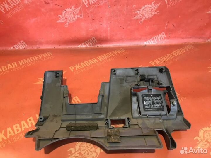 Кожух подрулевой Nissan Almera N16 седан QG18DE