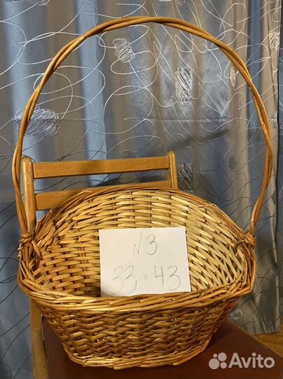 Плетёные корзины б/у разных размеров форм