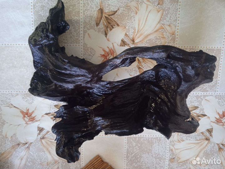 Коряга в аквариум