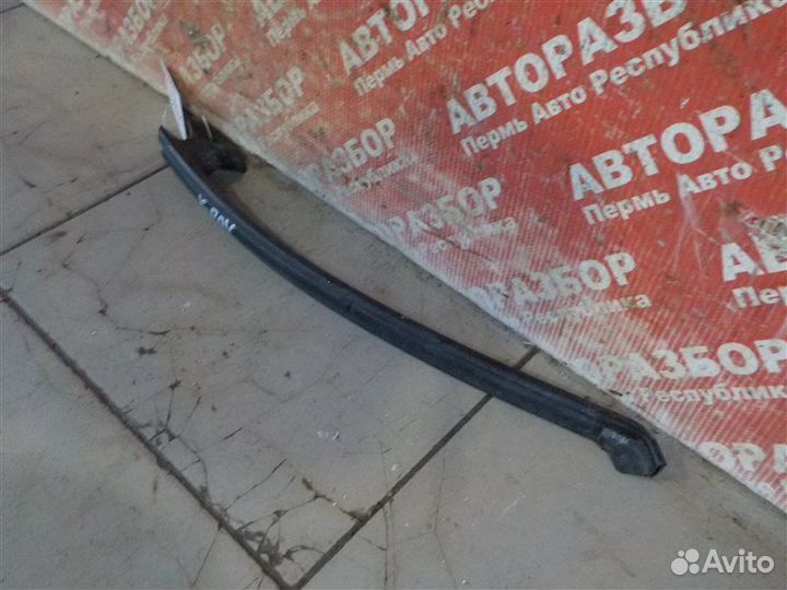 Уплотнитель двери задний правый LADA X-Ray 21129