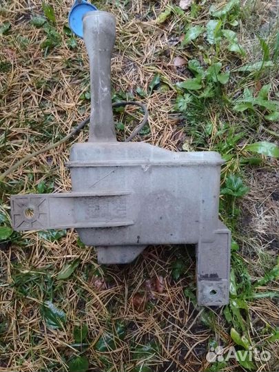 Бачок омывателя lanos