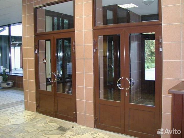 Алюминиевая дверь холодная