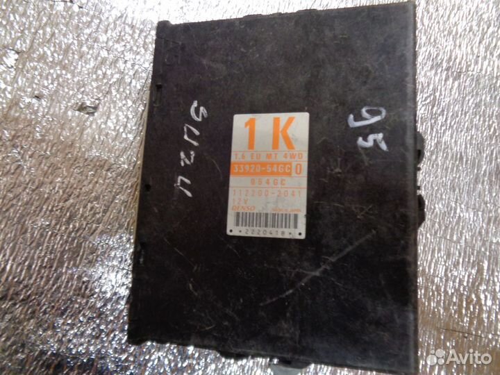 Suzuki Liana Блок управления двс