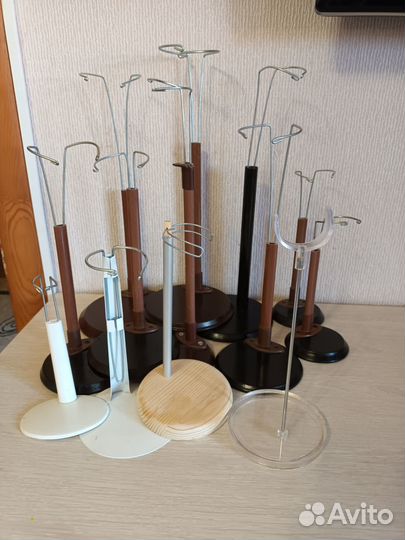 Стойки для кукол