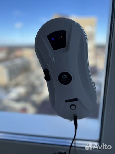 Робот мойщик окон