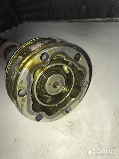 Привод правый Skoda Octavia Tour