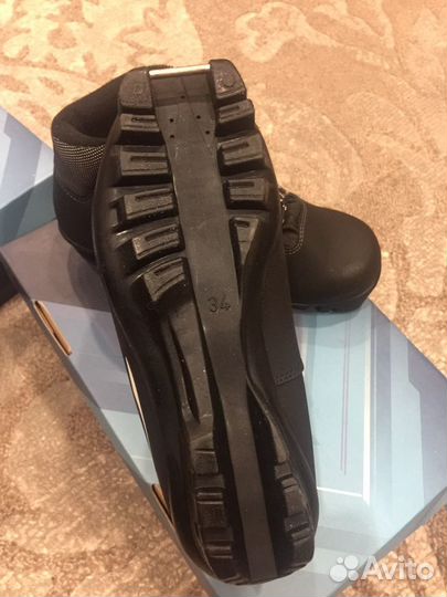 Лыжные ботинки