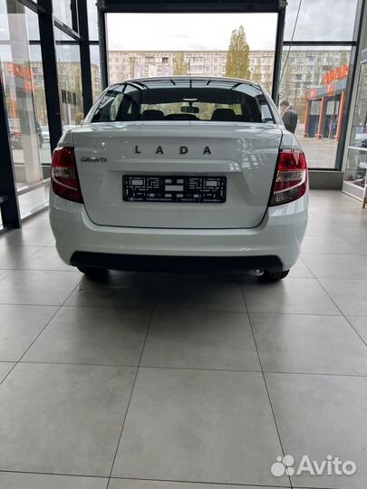 LADA Granta 1.6 МТ, 2023, 10 км