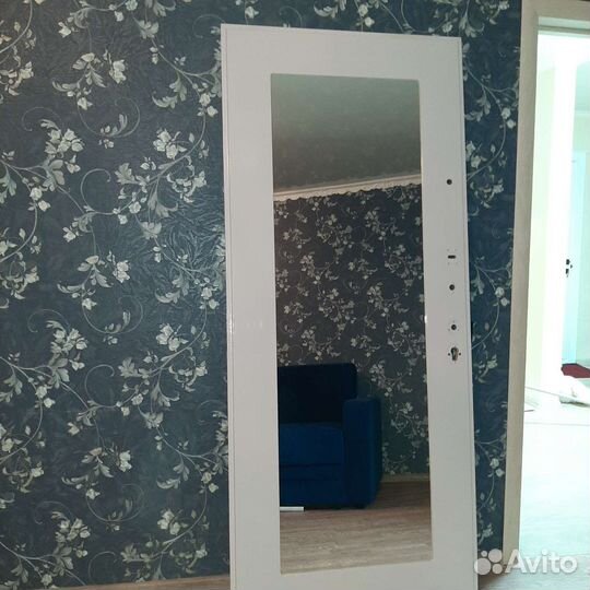 Панель на входную дверь