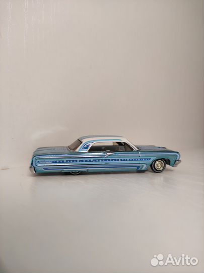 Hot Wheels RLC Exclusive Holiday ’64 Impala
