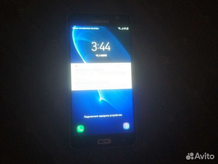 Телефон Samsung J5 2016
