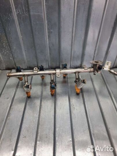 Топливная рампа Saab 9-3 2 седан 2.8 2006