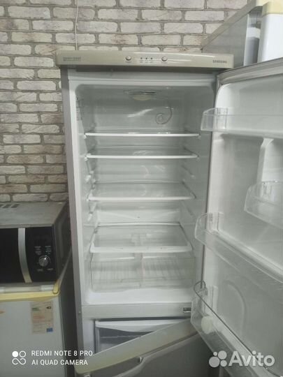Холодильник, морозильная Samsung