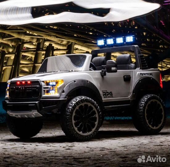 Детский электромобиль