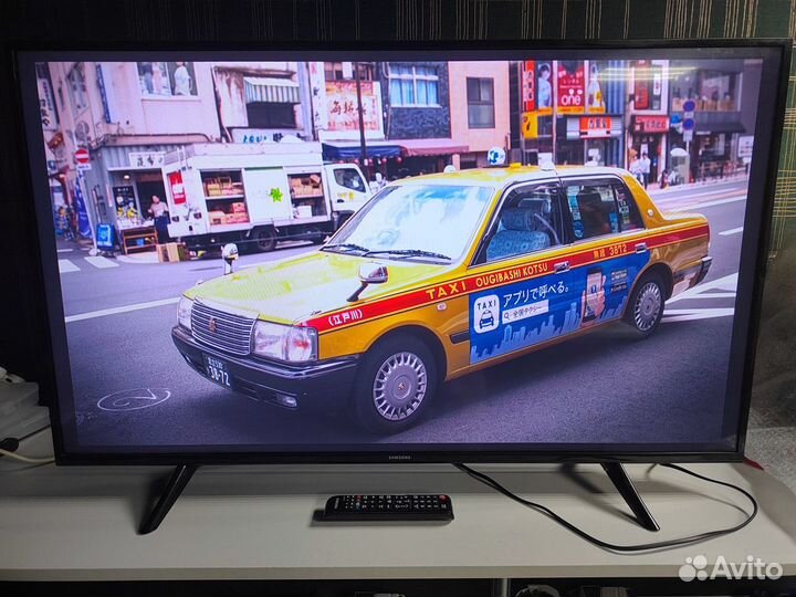 Телевизор Samsung 43 дюйма Full HD SMART TV