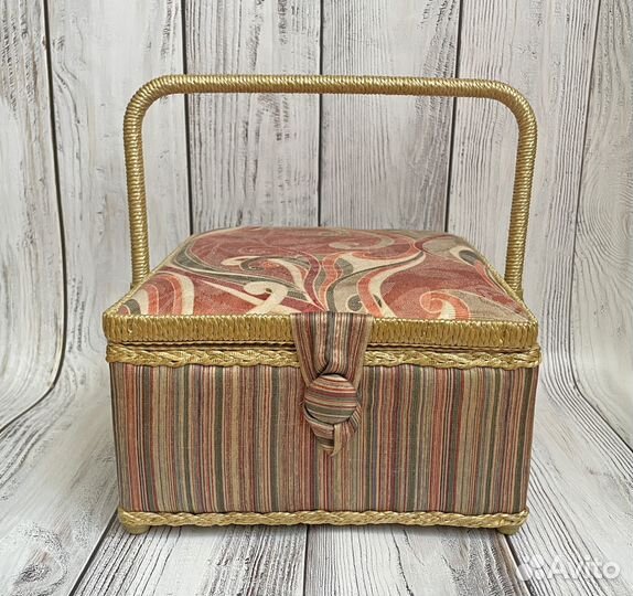 Шкатулка для швейных принадлежностей