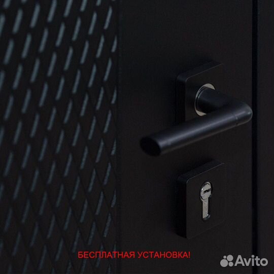 Толстая входная дверь с отличной шумоизоляцией