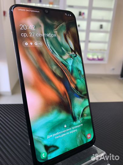 Телефон Samsung a30 3/32gb отличное состояние