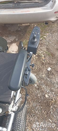 Инвалидная коляска с электроприводом