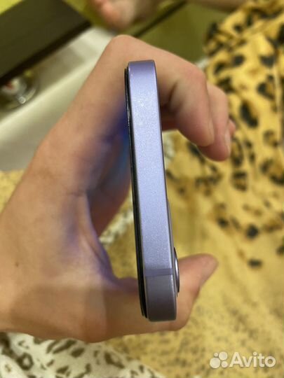 iPhone 12, 64 ГБ