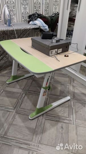 Детский письменный стол бу