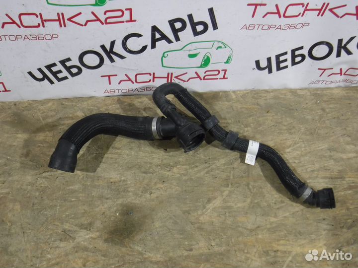 Патрубок радиатора Land Rover Discovery Sport 1