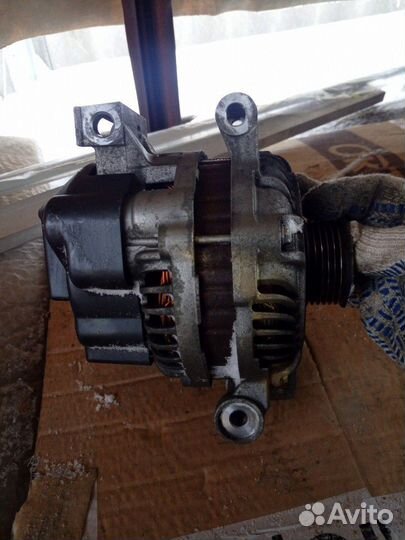 Генератор Мазда форд 2 лит 2,3