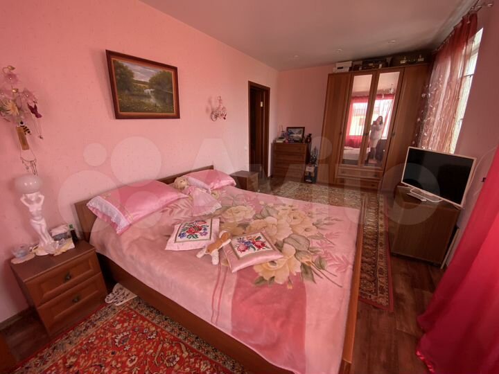 Дом 100 м² на участке 4 сот.