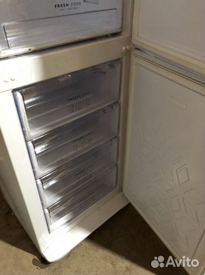 Холодильник Бирюса 840