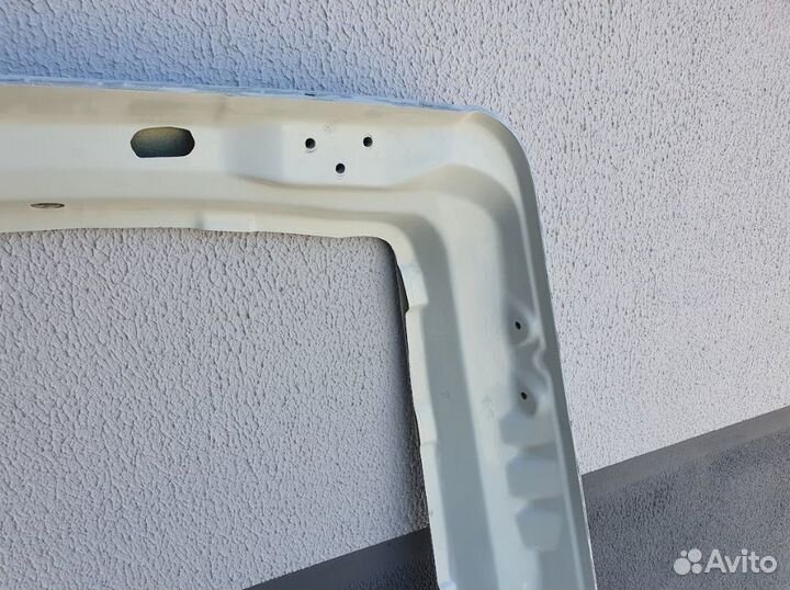 Задняя дверь хлопушка Mercedes Vito (W638)