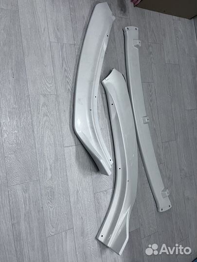 Сплиттер переднего бампера универсальный