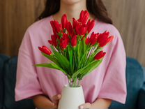 Букет искусственных тюльпанов (красные) 42 шт