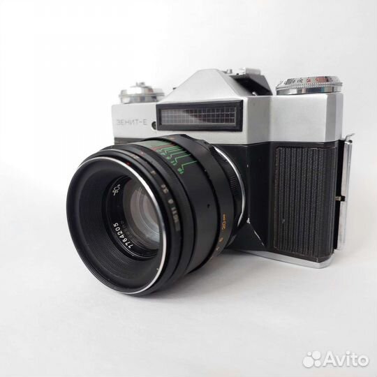 Плёночный фотоаппарат Зенит - Е
