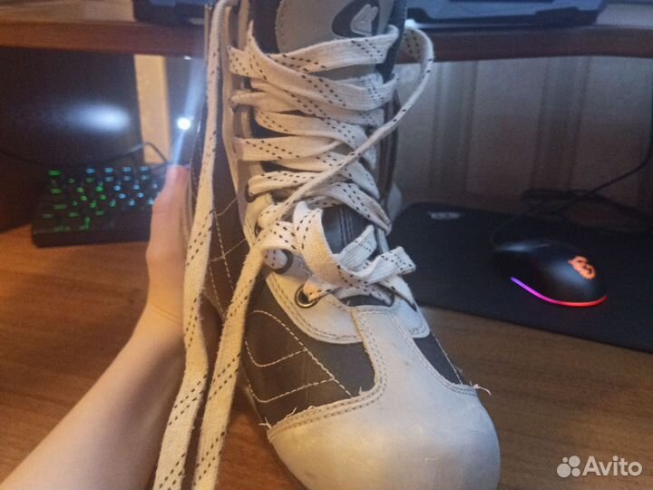 Коньки хоккейные tornado