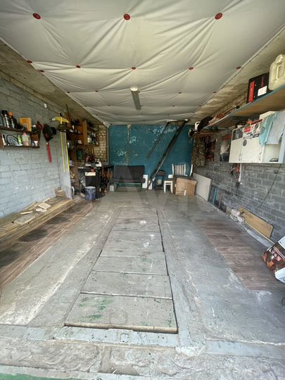 Гараж, > 30 м²