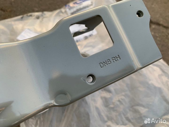 Петля крышки багажника правая Sonata 8