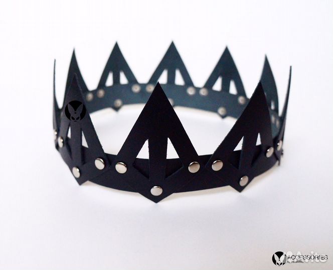 Корона из кожи