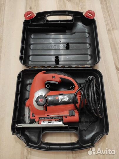 Лобзик Black+Decker KS 900