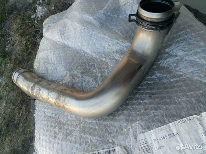 Vw sharan 2005 труба интеркулера 7M3145958A